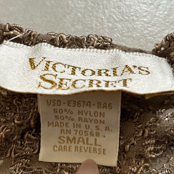 Gold label Victoria’s Secret tank top - Picture 4 of 8